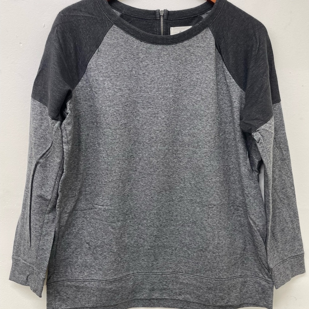 Lou & Grey Women's Two-tone Crewneck Raglan Sleeves Back Zipper Detail Size M